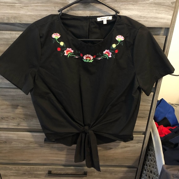 bleuh ciel Tops - Bluegrass Ciel Black Embroidered Tie Front Top M